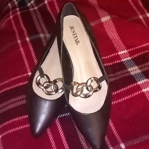BN JustFab "Nicolette" black chain flats size 8.5